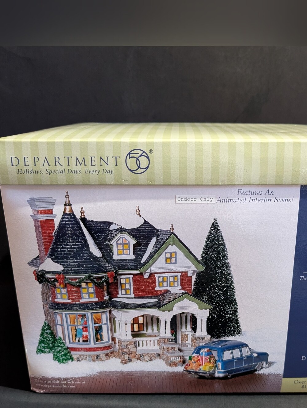 Dept 56 1224 Kissing Claus Lane Holiday Gift Set Music Lights Complete Works